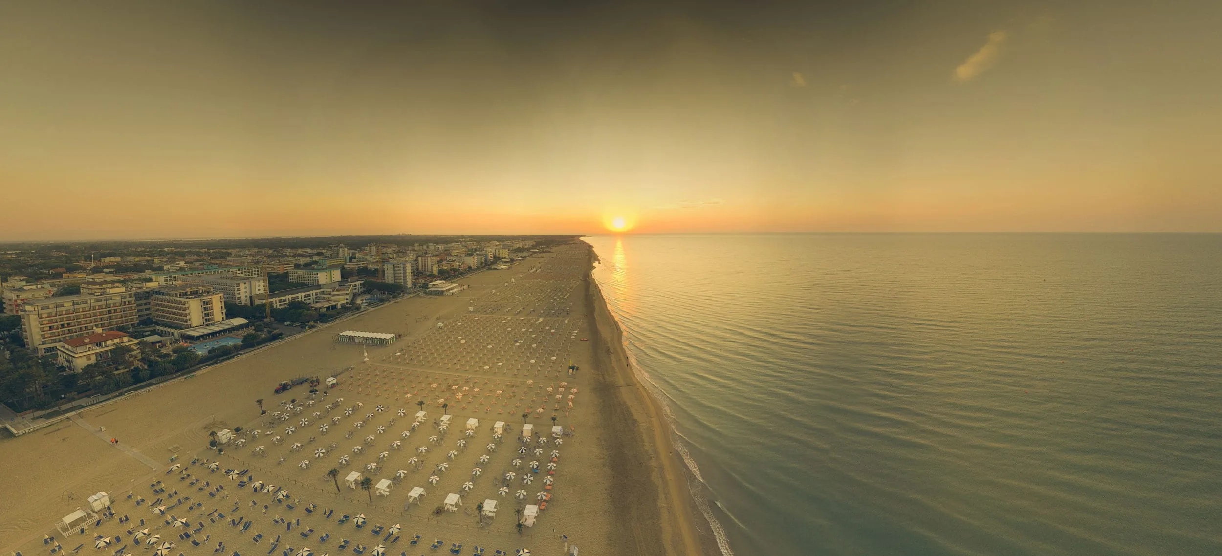 Strandleben am Meer in Bibione an der Adria